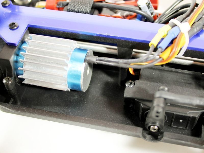 Р/У трагги Remo Hobby S-EVOR Brushless 4WD 2.4G 1/16 RTR + Li-Po и З/У (Красный)