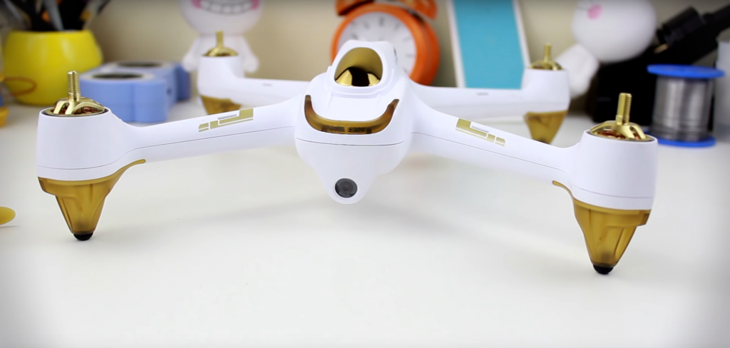 Обзор квадрокоптеров Hubsan H501S X4 и Hubsan H501S X4 PRO Обзор квадрокоптеров Hubsan H501S X4 и Hubsan H501S X4 PRO
