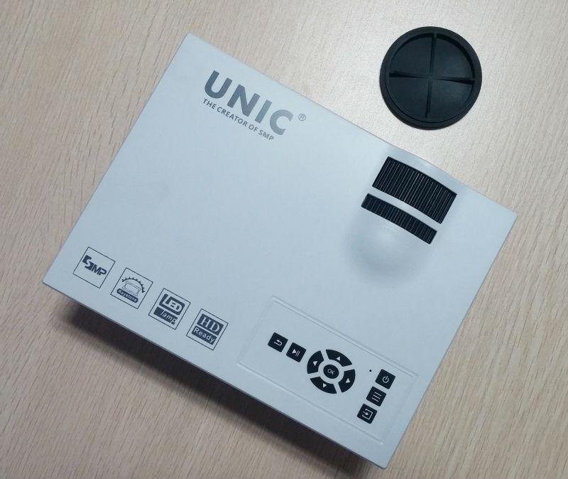 Обзор проектора Unic UC 40+ Обзор проектора Unic UC 40+