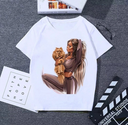 Футболка женская Девушка с собачкой-белая