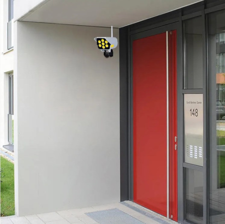 Уличный светильник на солнечной батарее YG-1590