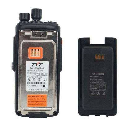 Радиостанция  TYT TH-UV8200